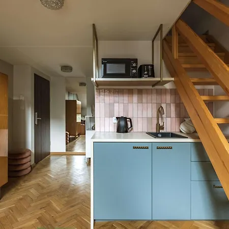 Apartman Vivia - Modern Mezzanine Loft - Old Town